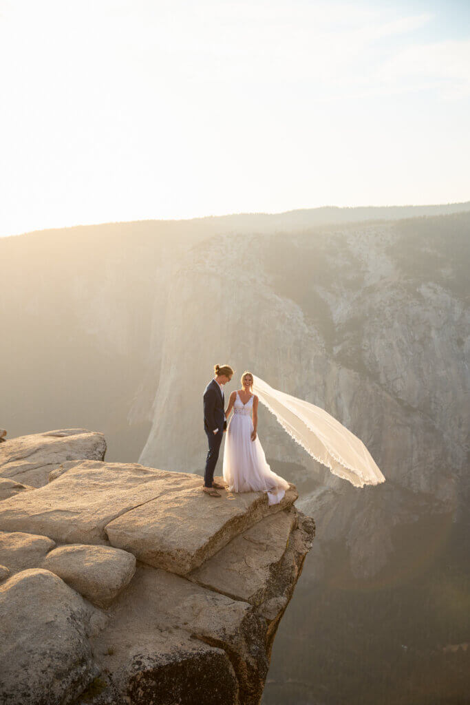 The Best Hikes in Yosemite, Taft Point Overlook